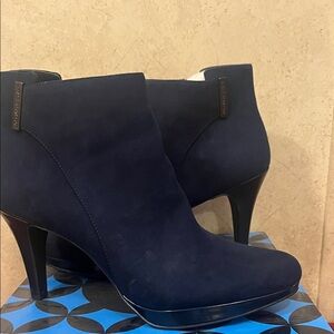 Liz Claiborne Midnight Blue Heeled Boots